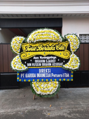 Papan Bunga Duka di Mambioman Bapai